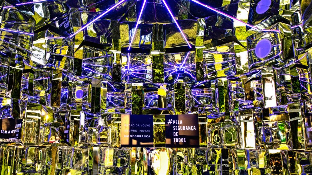 Volvo - Volvo Safety Moment - 6