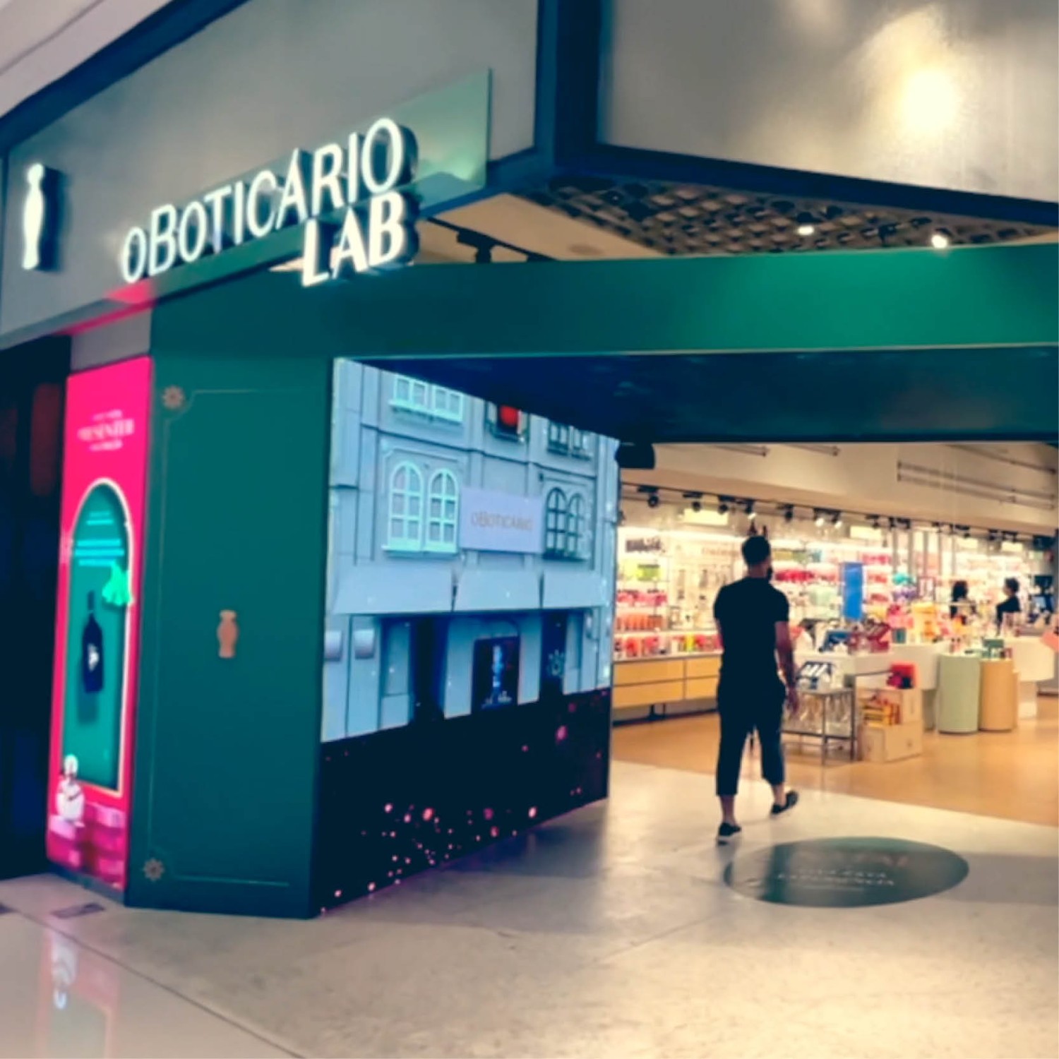 Grupo O Boticário  - Túnel Imersivo O Boticário LAB