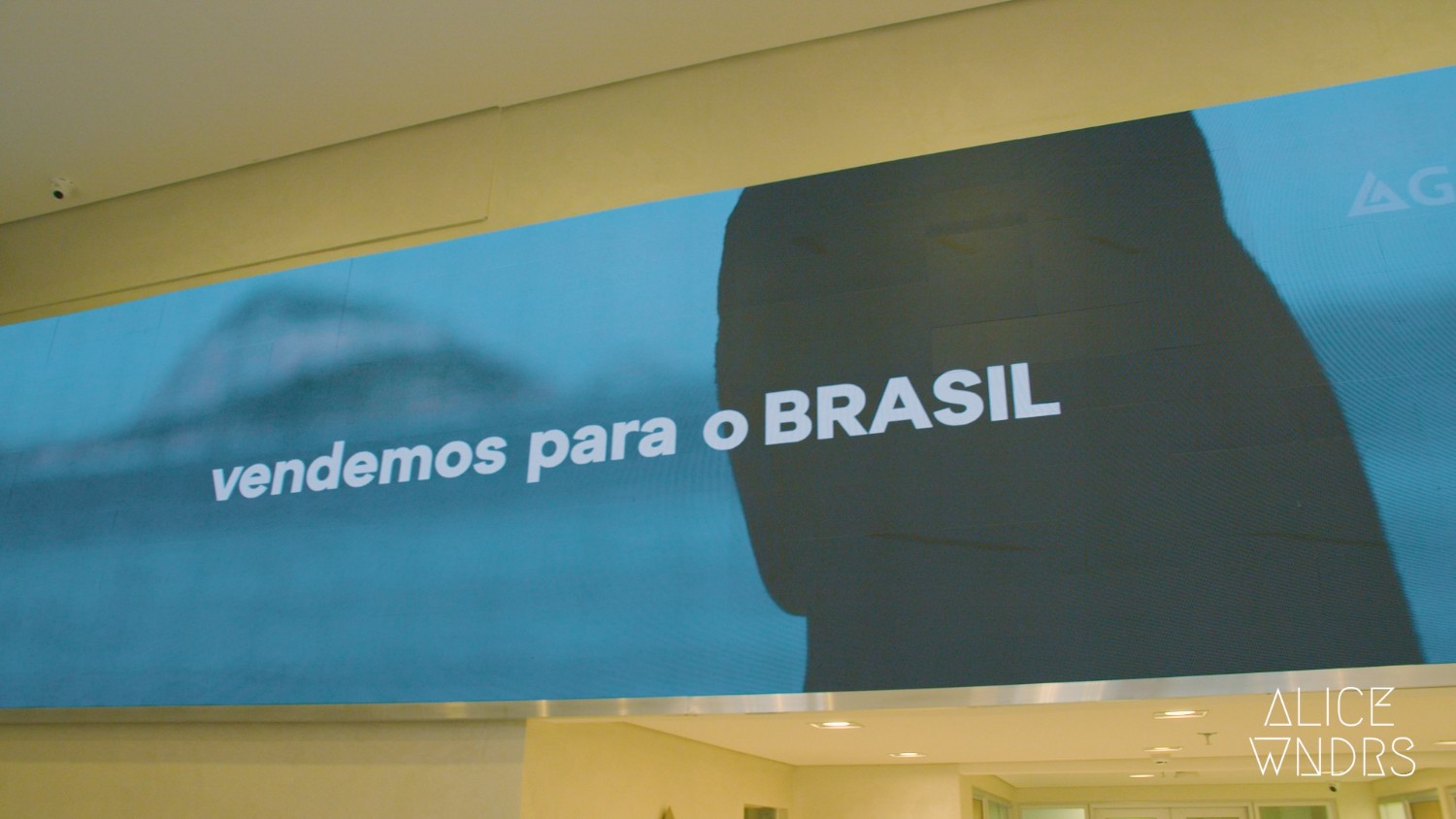  - Gafisa: LED panels and interactive tables - 4