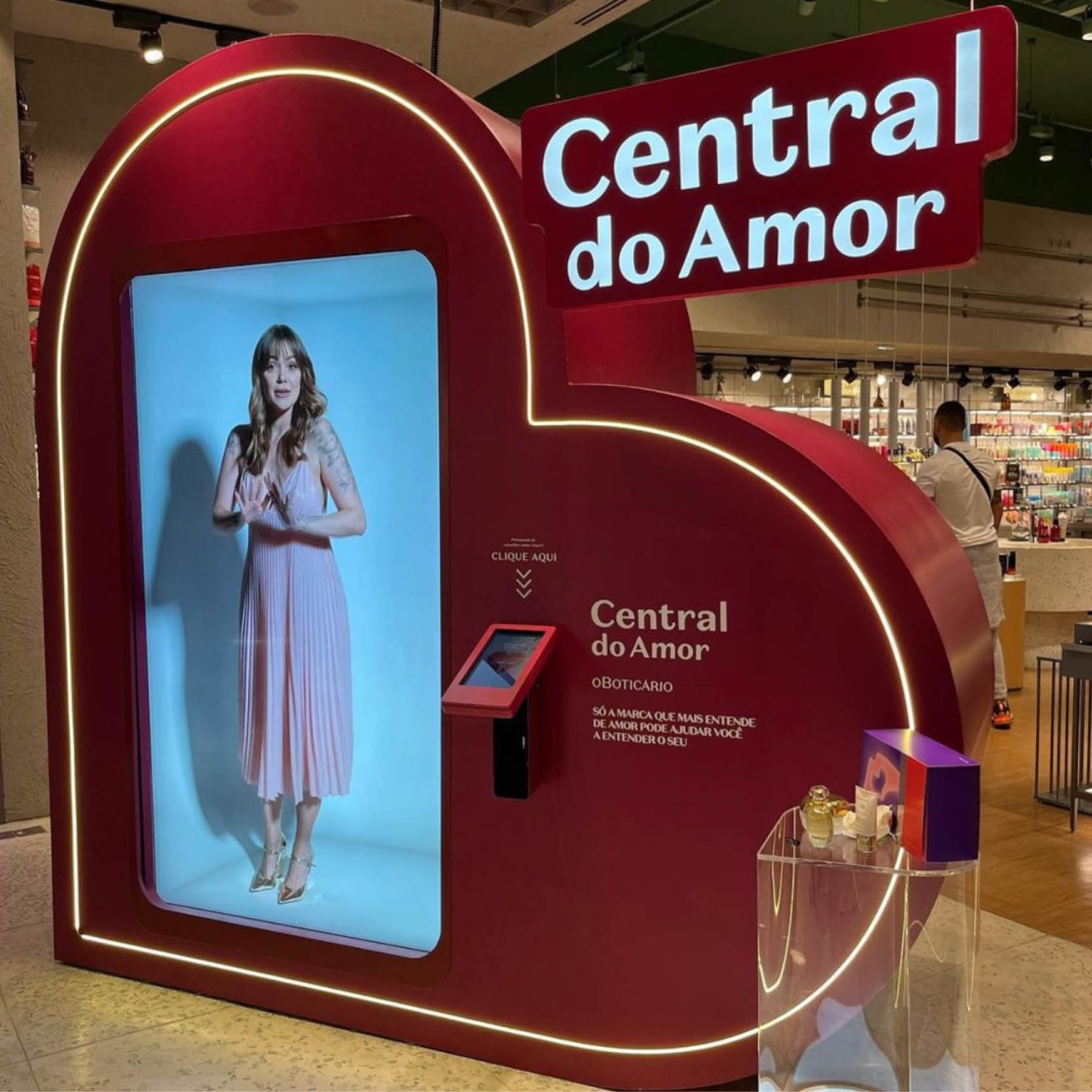 Grupo O Boticário  - White Box: Dia do Amor O Boticário 